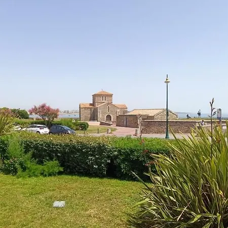 Ancora - Vue Et Place De Parking
