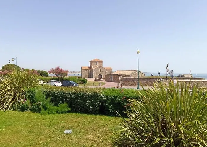 Ancora - Vue Et Place De Parking